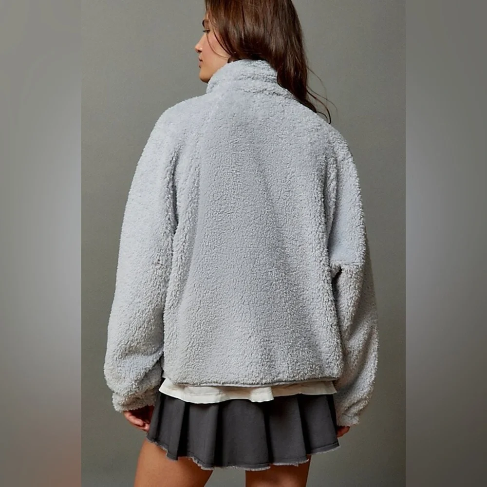 URBAN OUTFITTERS chuck fleece zip up - Picture 4 of 9